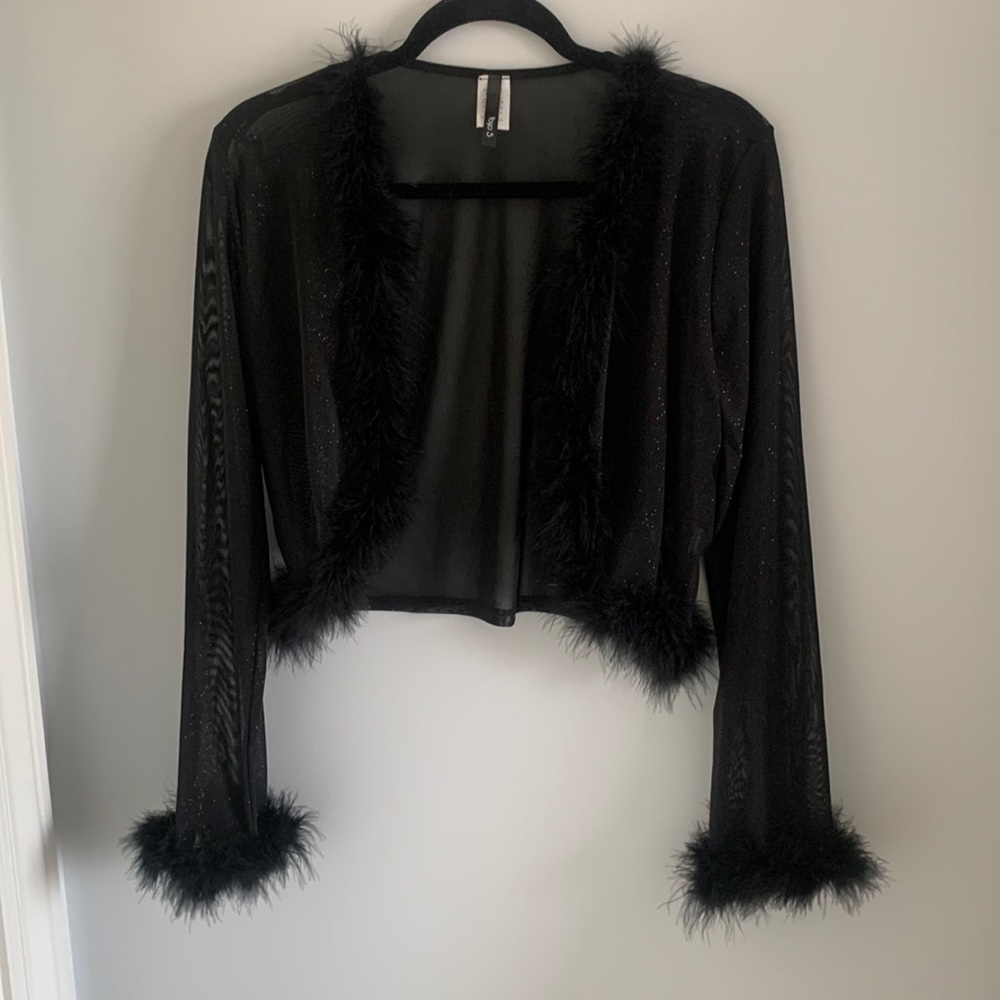 Lulu’s black glitter mesh shrug with fur detail (size M)